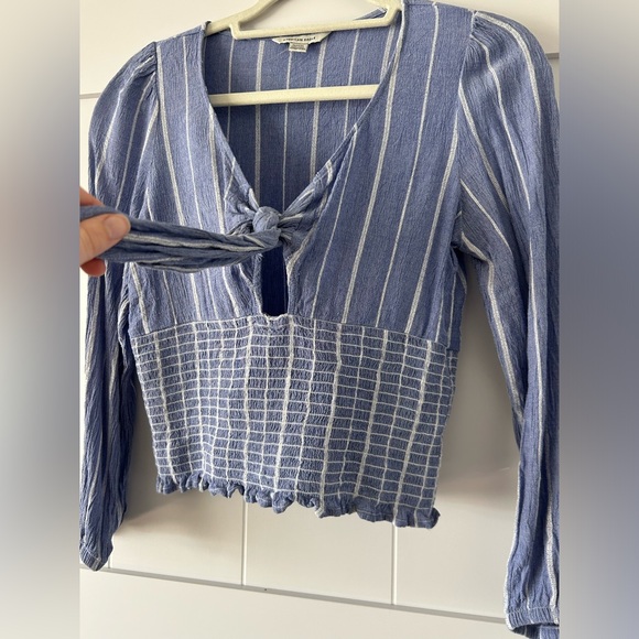 🐧2/$15 American Eagle Striped Long Sleeve - Picture 3 of 3